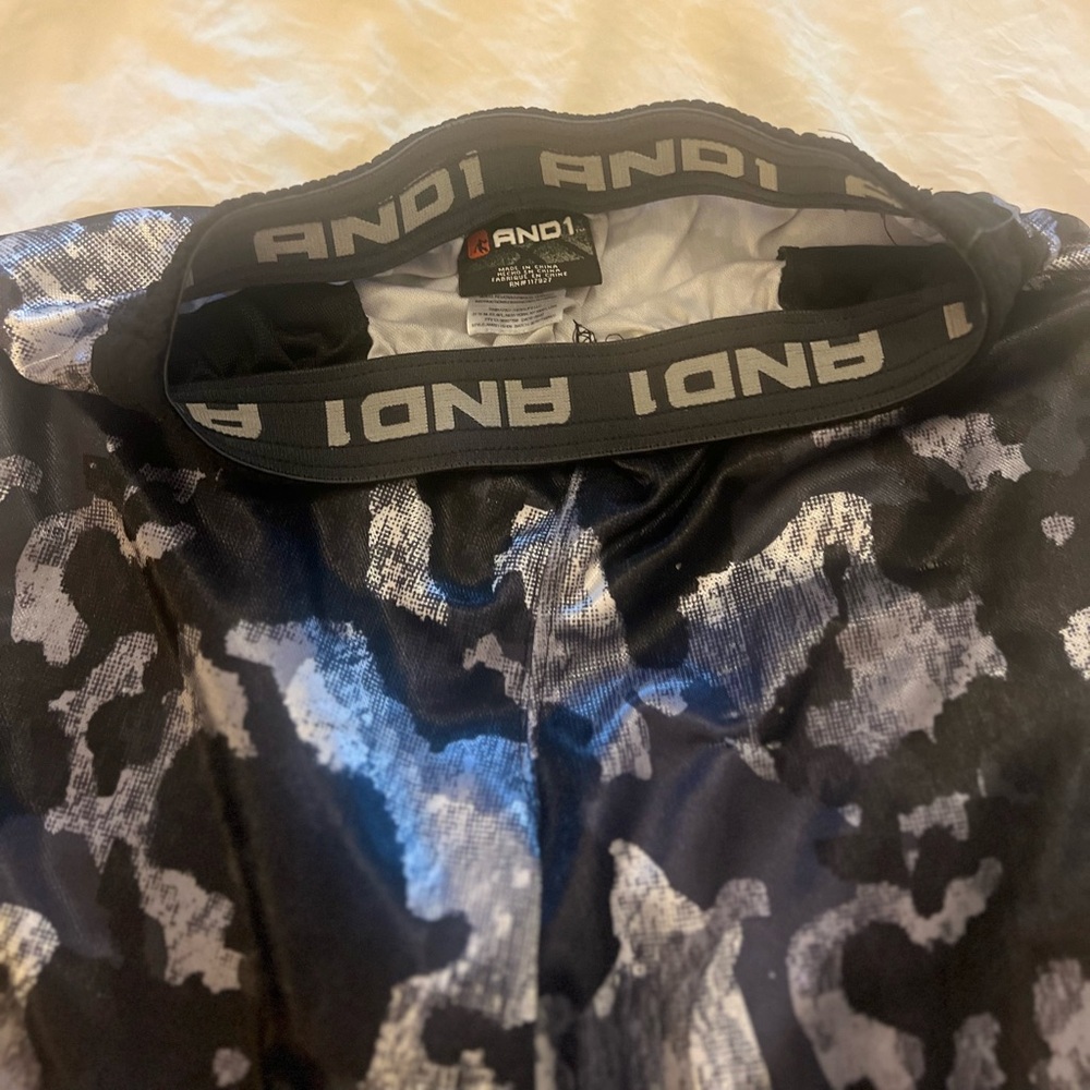 3/$19 And1 pull on athletic Basketball jogger shorts - Picture 11 of 16
